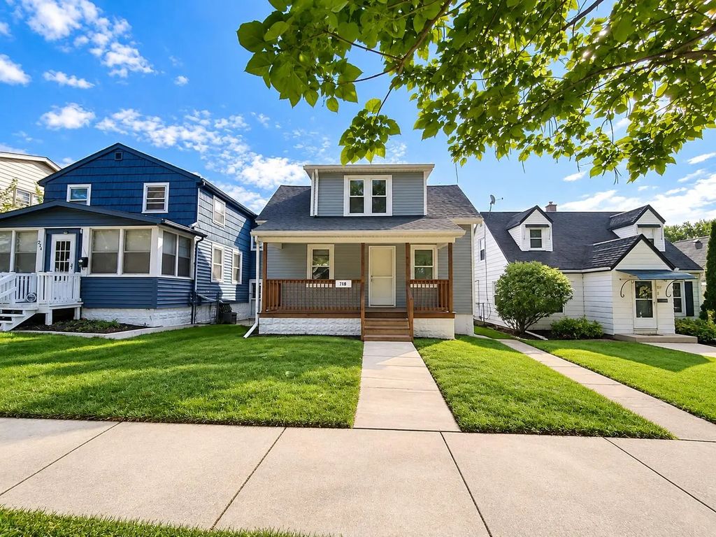 216 S 62nd St, Milwaukee