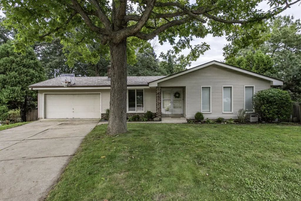 8929 42nd Ct, Kenosha