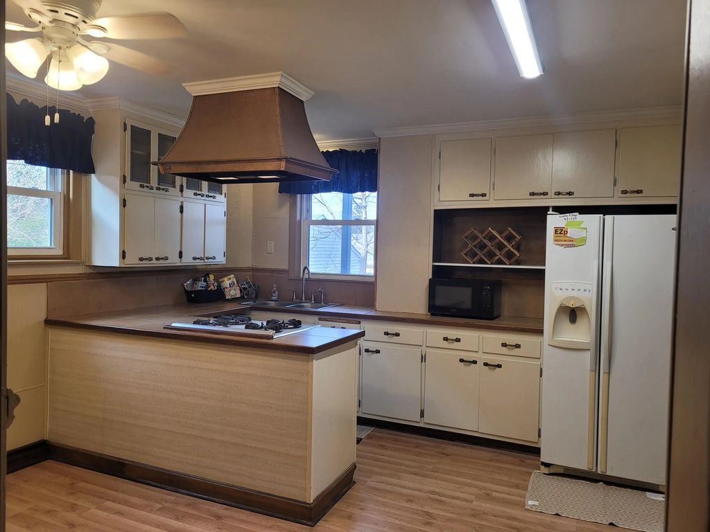 2314 Harriet St, Racine