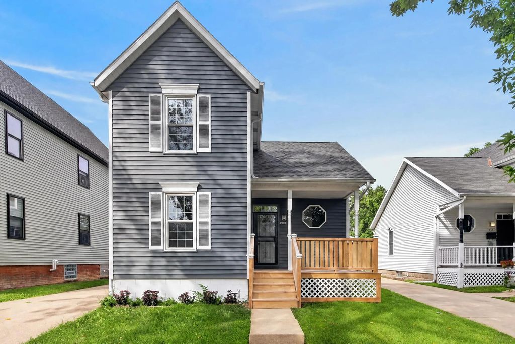 2341 N Dr William Finlayson St, Milwaukee