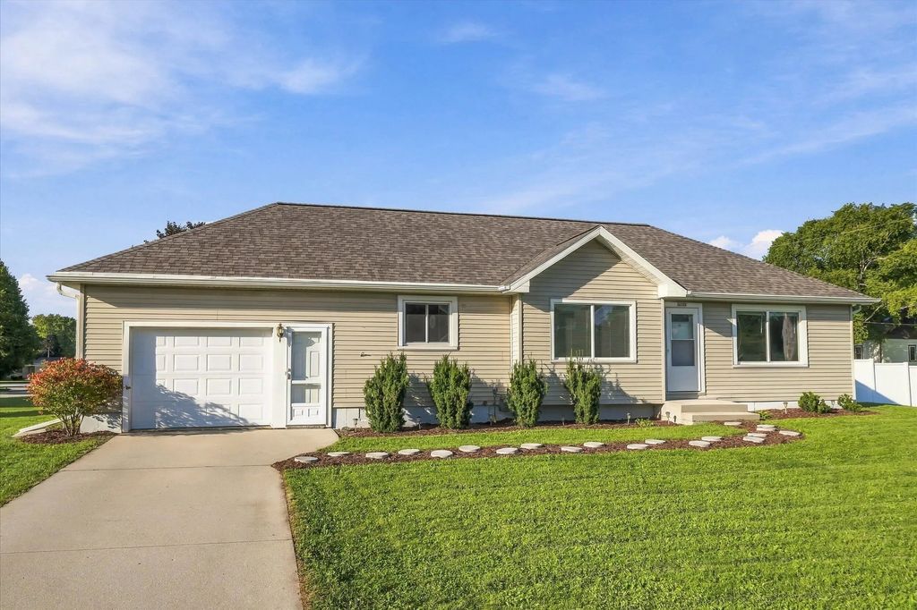 3022 Main Ave, Sheboygan