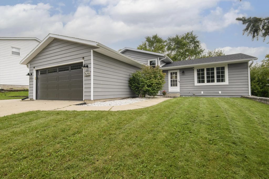 929 Howard St, Waukesha
