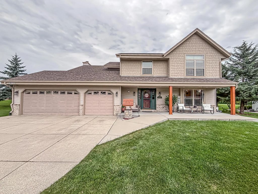 N73w15494 Paseo Ln, Menomonee Falls