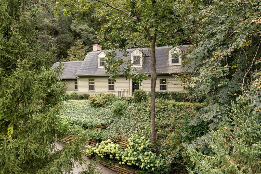 N2062 Wedgewood Dr E, Shelby