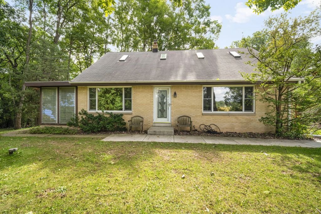 N55w26675 Lisbon Rd, Lisbon