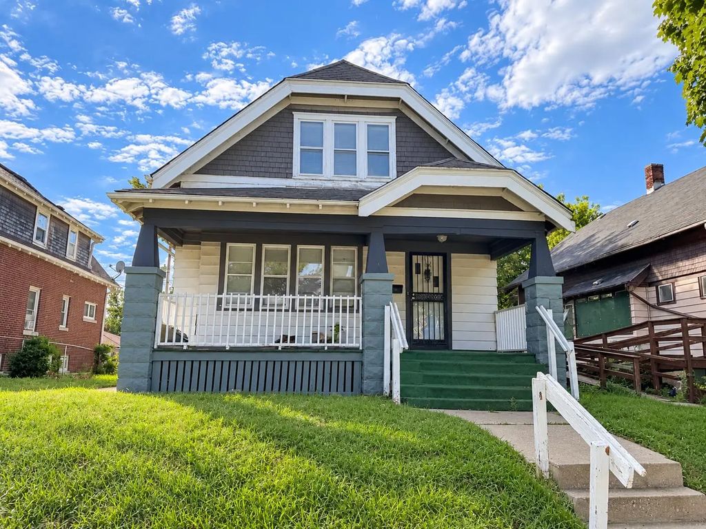 3611 N 12th St, Milwaukee