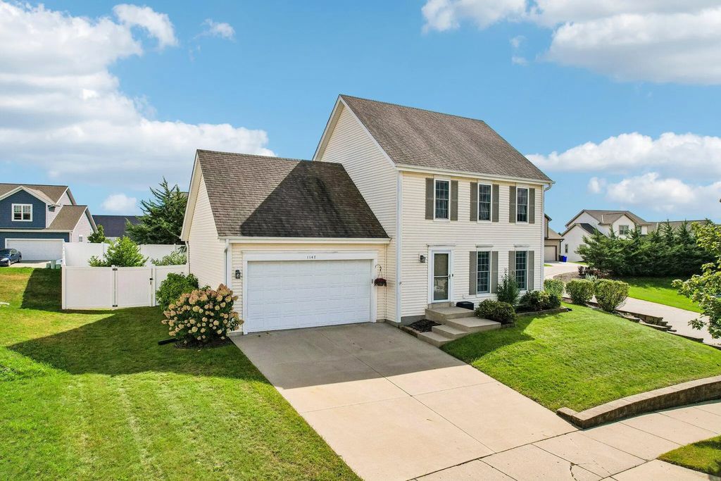 1147 Dresser Ave, Waukesha