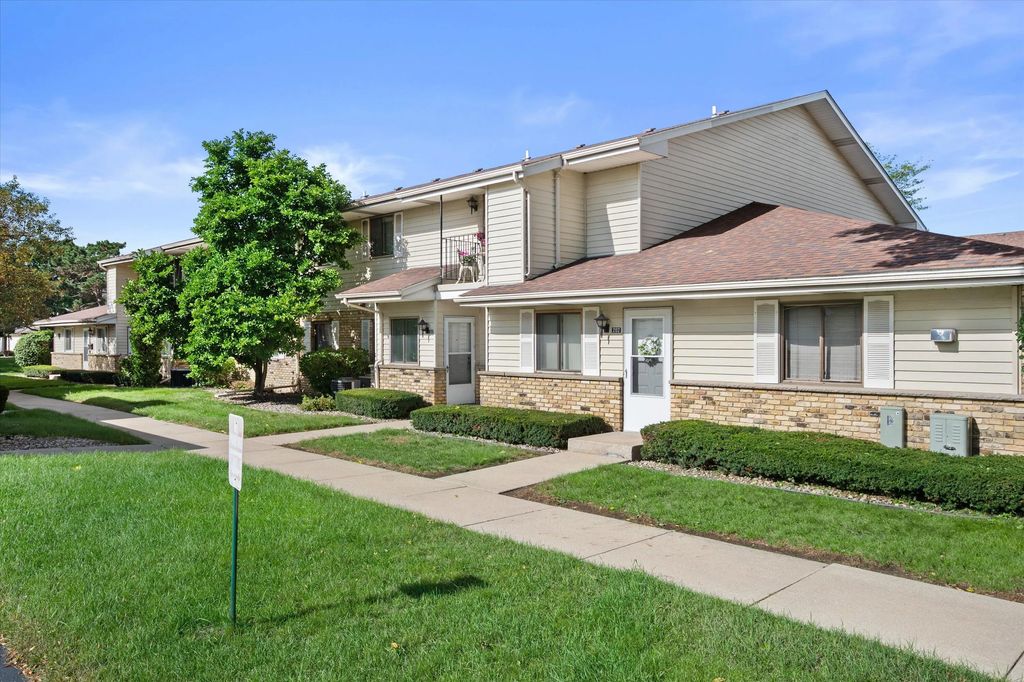 7120 Mariner Dr, Mount Pleasant