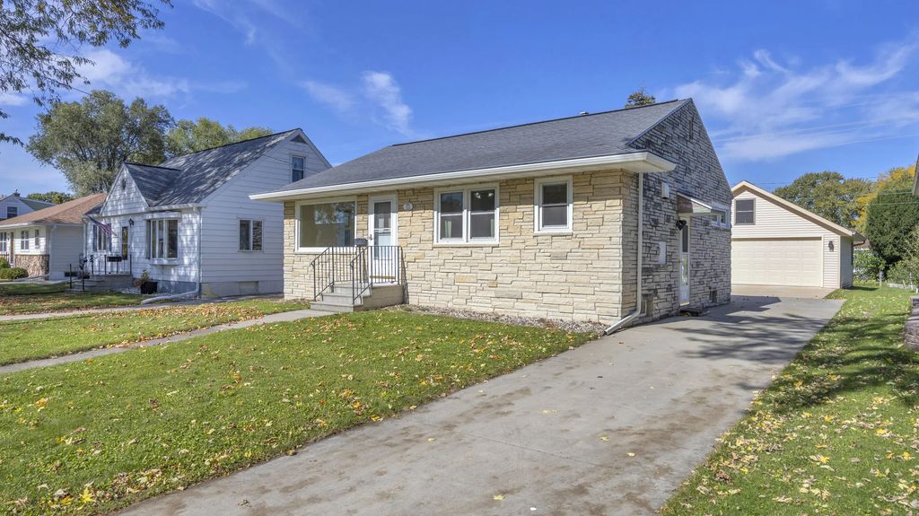 371 17th St, Fond Du Lac