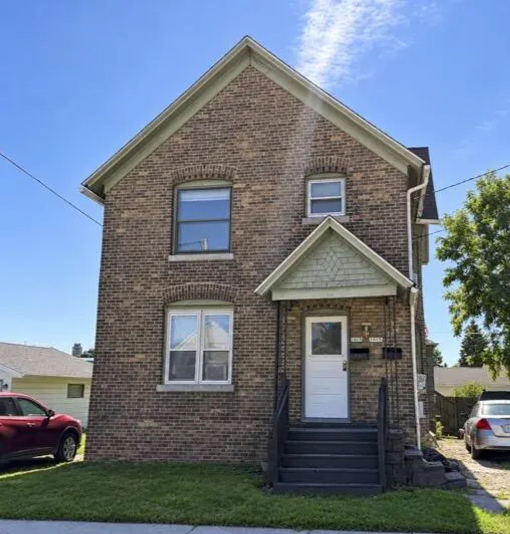 1015 Hamilton St, Manitowoc