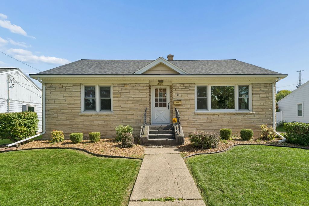 285 Dahl Pl, Fond Du Lac