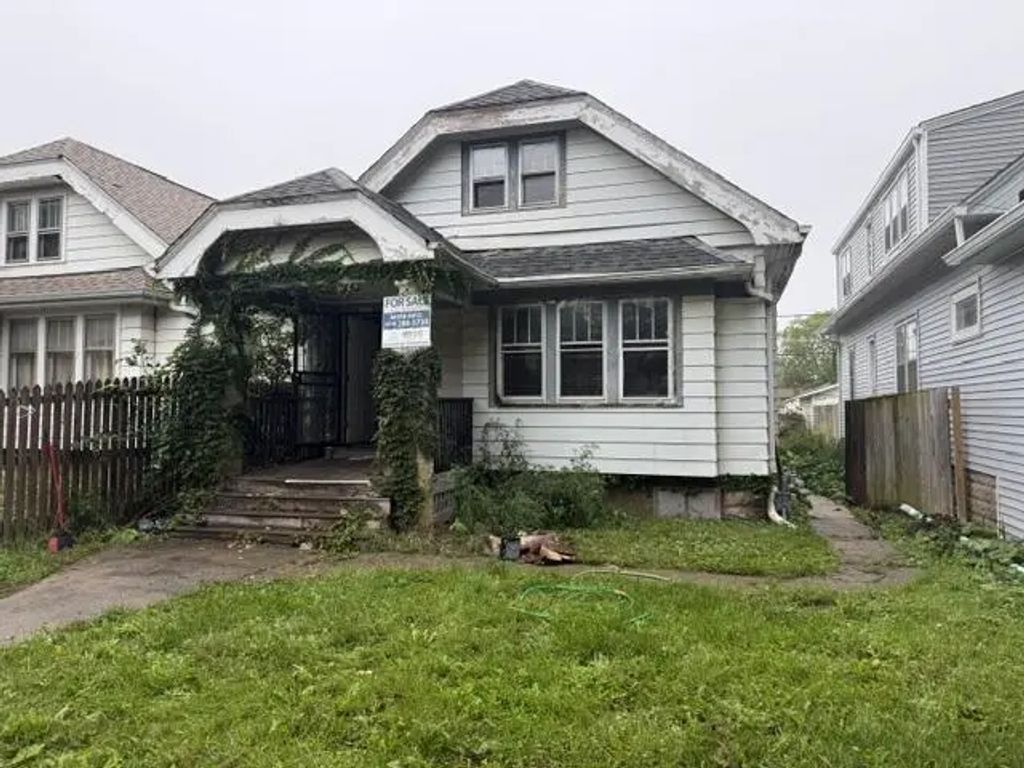 4542 N 37th St, Milwaukee