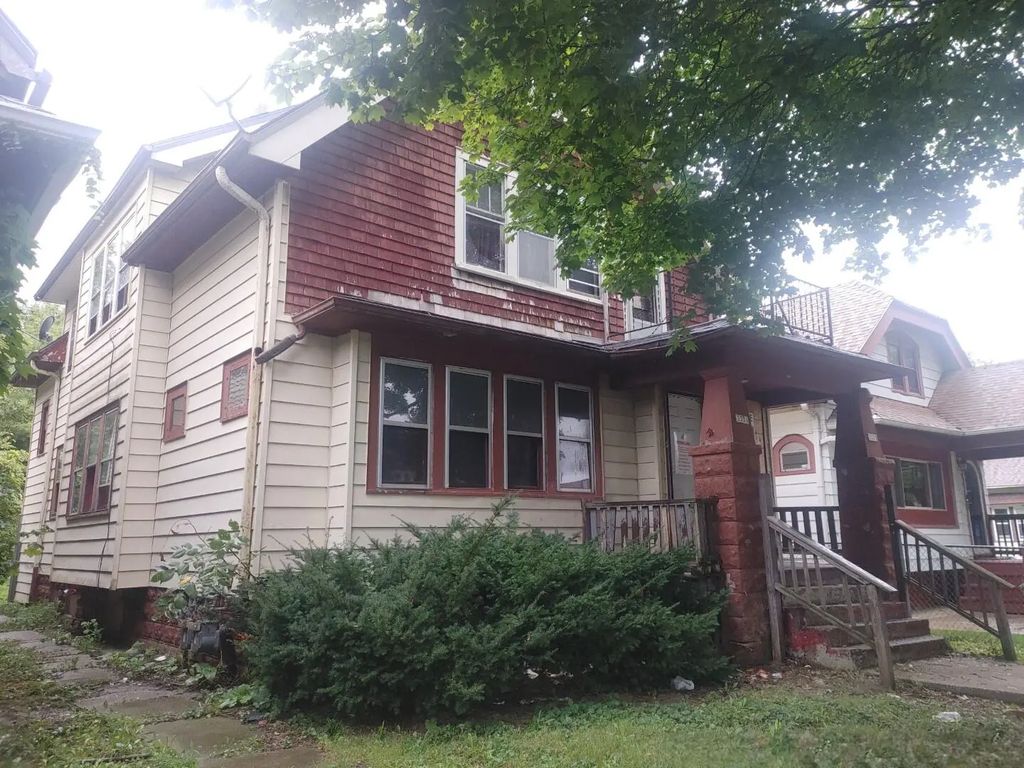 3331 N 17th St 3333, Milwaukee