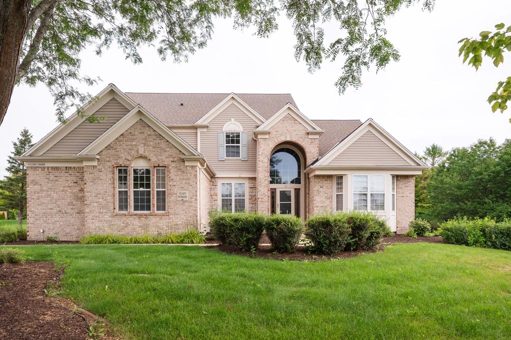 N103w14660 Hawkeye Ct, Germantown