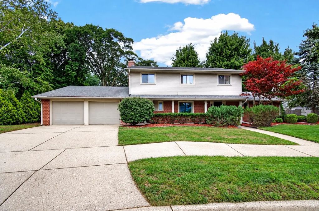 418 Jonathon Dr, Racine