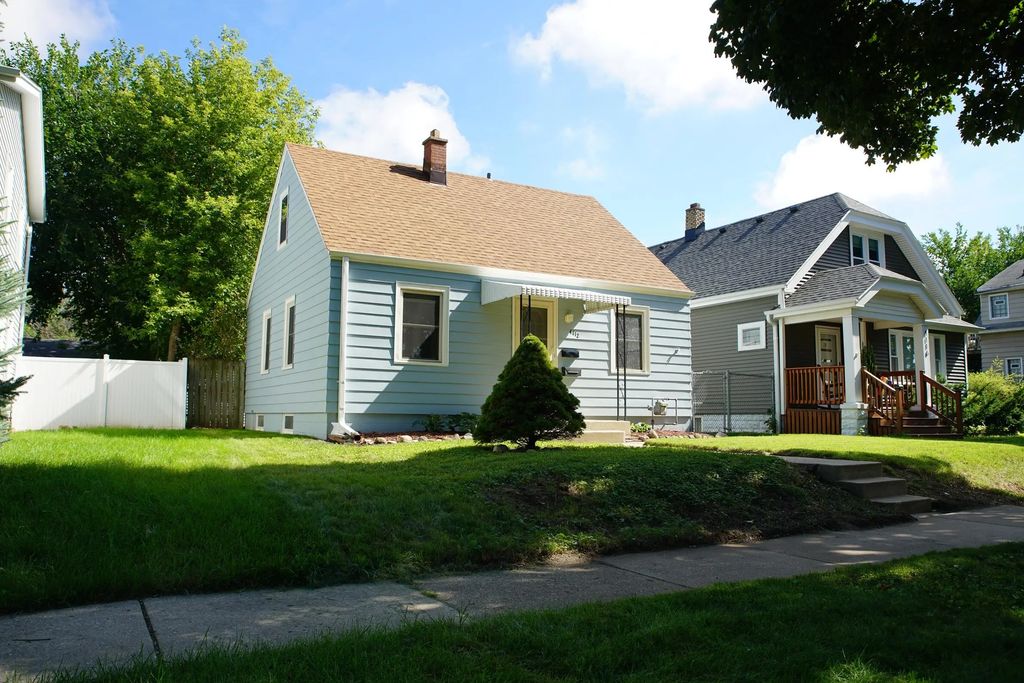 4112 S 2nd St, Milwaukee