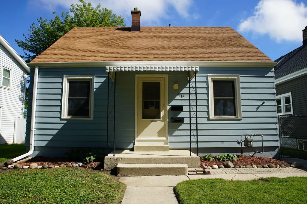 4112 S 2nd St, Milwaukee