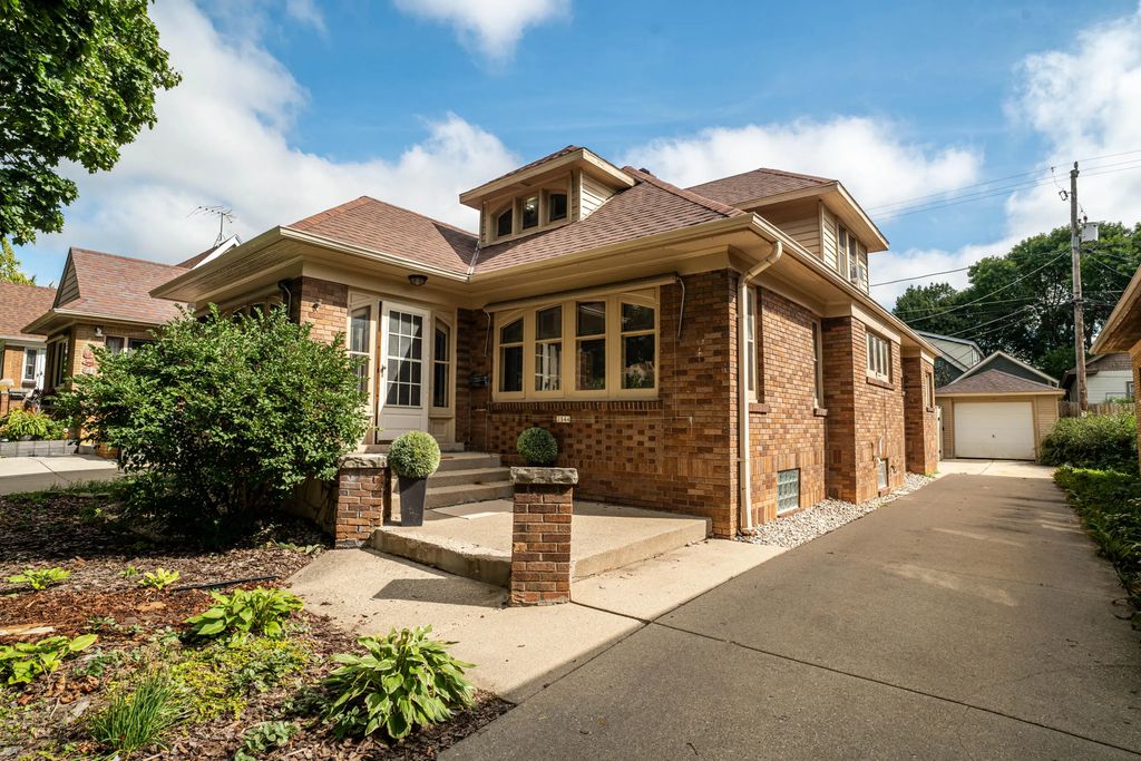 2344 N 60th St, Milwaukee