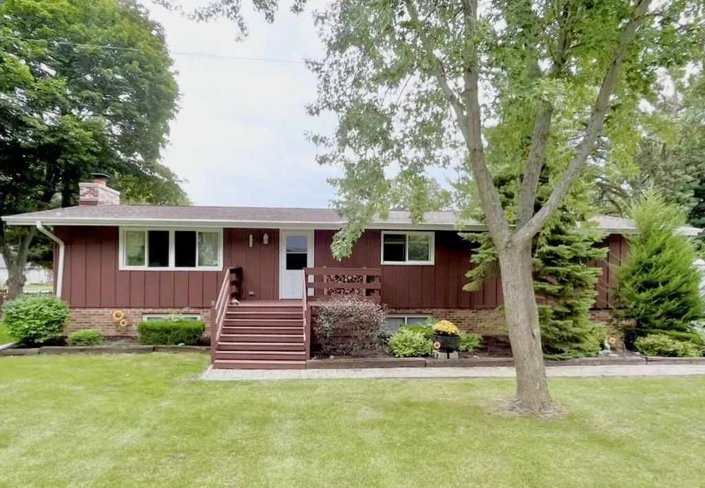 2904 Shady Ln, Twin Lakes