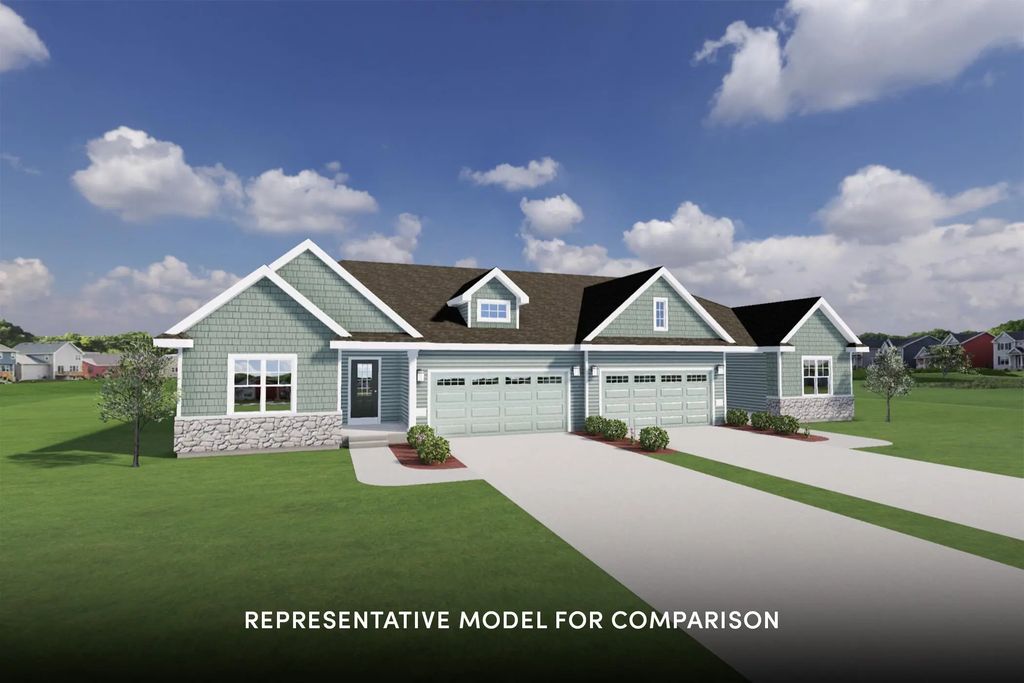 1100 Elderberry Rd, Oconomowoc