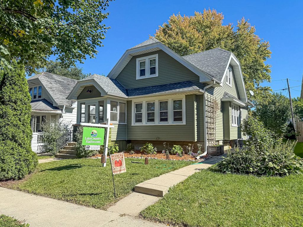 2222 S 78th St, West Allis