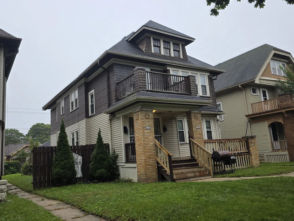 2944 N 47th St 2946, Milwaukee