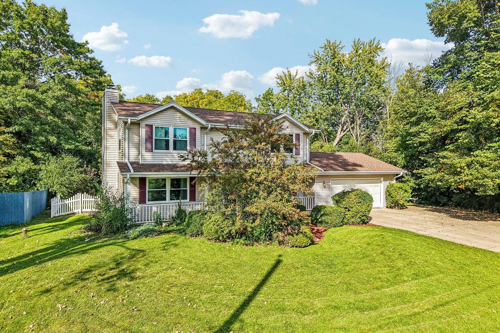 28604 Burma Ln, Waterford