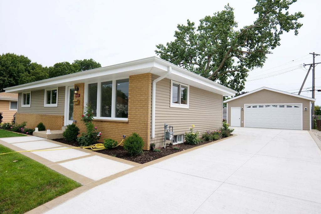 4621 39th Ave, Kenosha