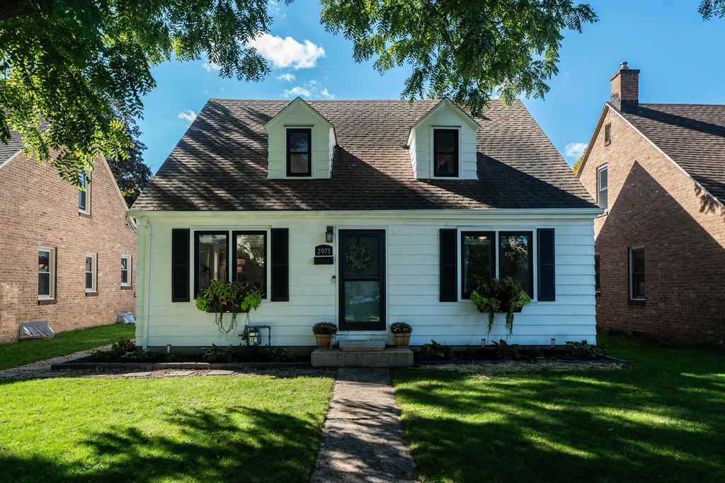 2973 N 79th St, Milwaukee