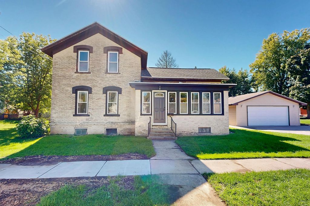 117 William St, Watertown
