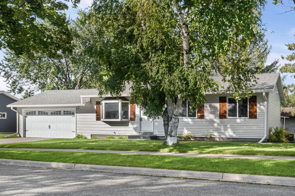 615 11th Ave N, Onalaska