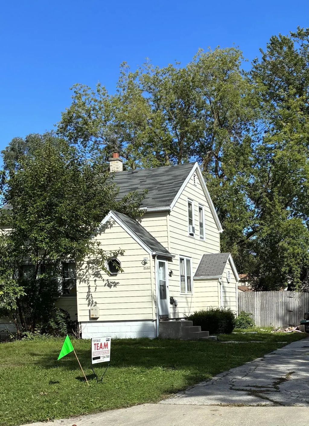 4642 N 57 St, Milwaukee