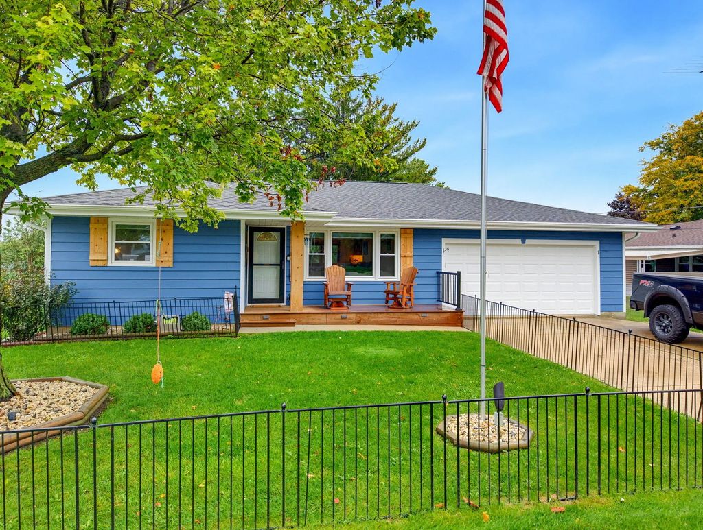 1520 Prospect St, Watertown