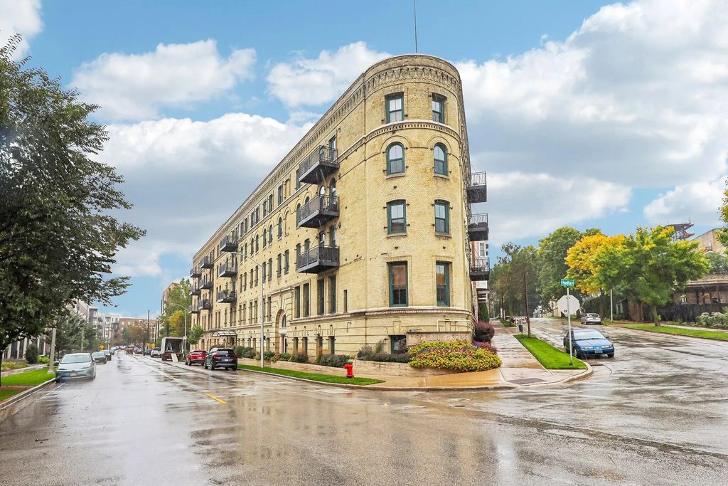 1818 N Water St 306, Milwaukee