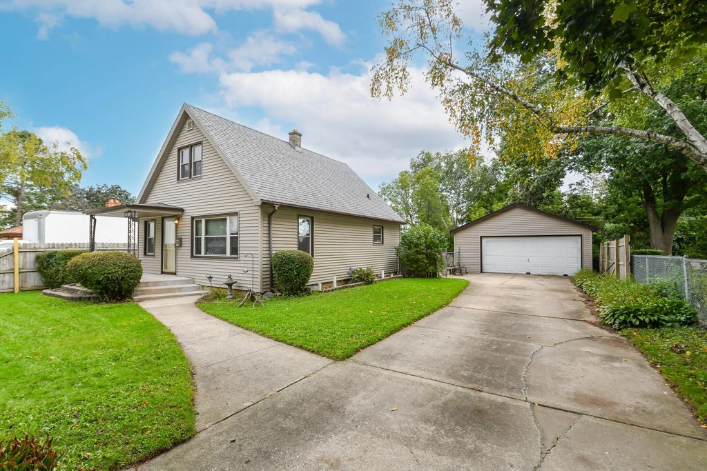 1509 Illinois St, Racine