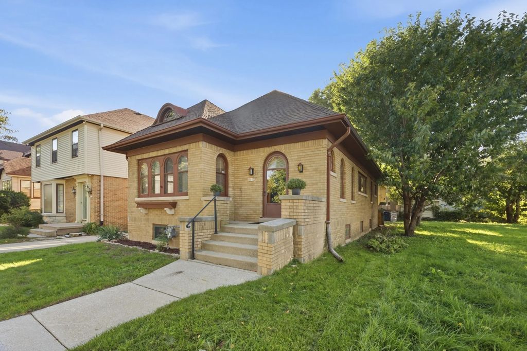 3035 N 55th St, Milwaukee