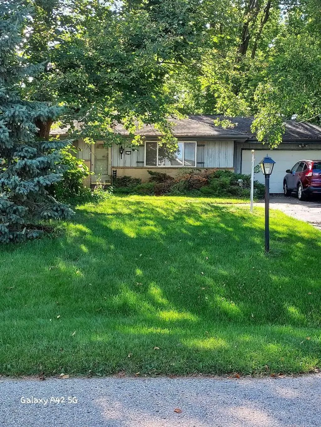 415 Catskill Rd, Brookfield