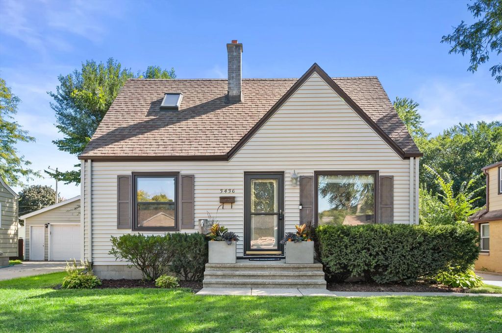 3436 N 96th St, Milwaukee