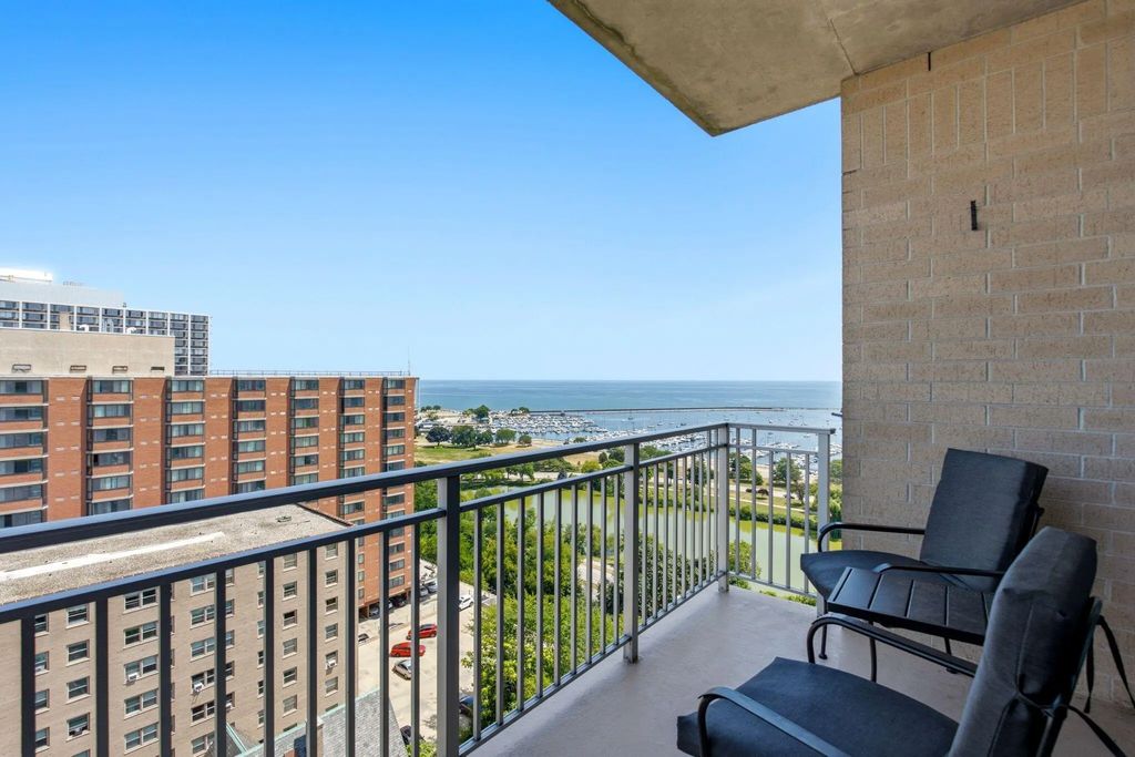 1522 N Prospect Ave 1304, Milwaukee