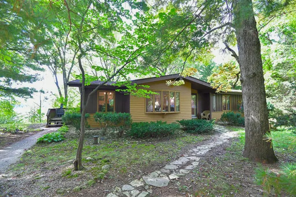 8566 226th Ave, Salem Lakes