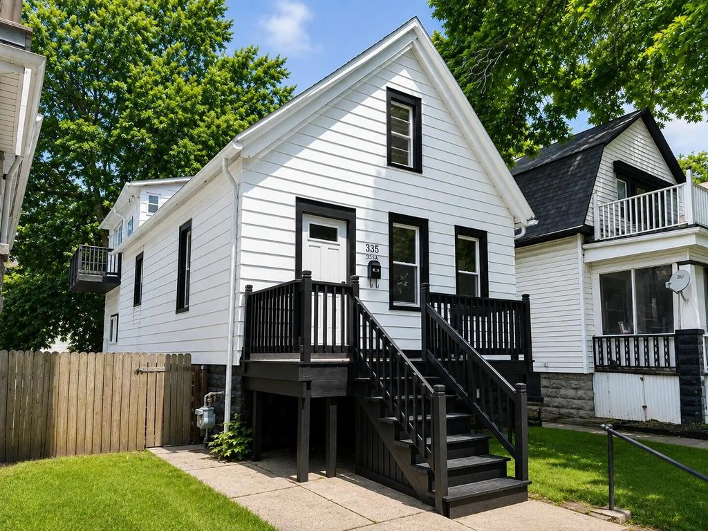 335 N 41st St, Milwaukee