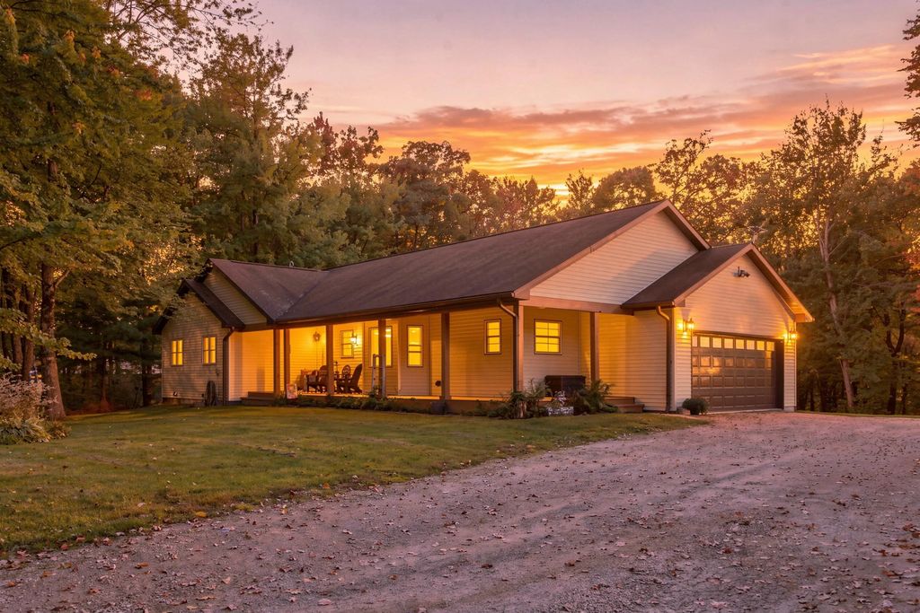 21943 Clay Ave, Grant