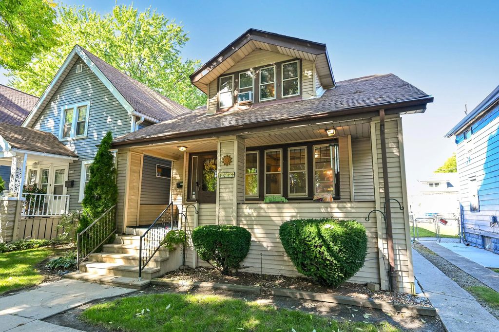 3614 W Rogers St, Milwaukee