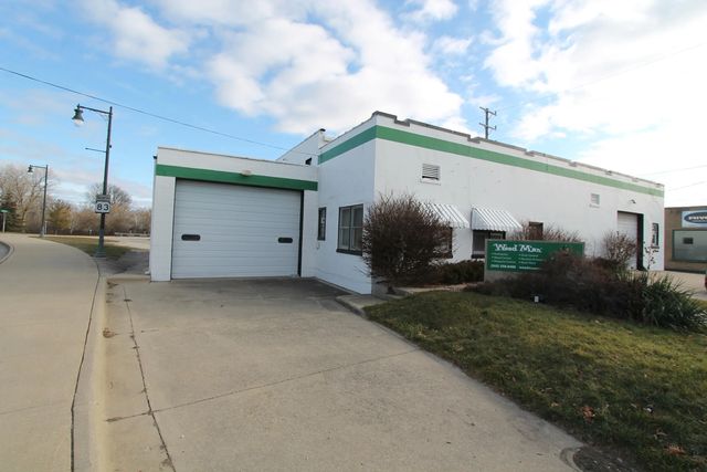 400 S Pine St, Burlington