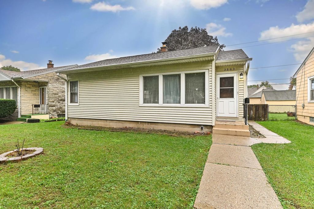 3803 S 20th St, Milwaukee