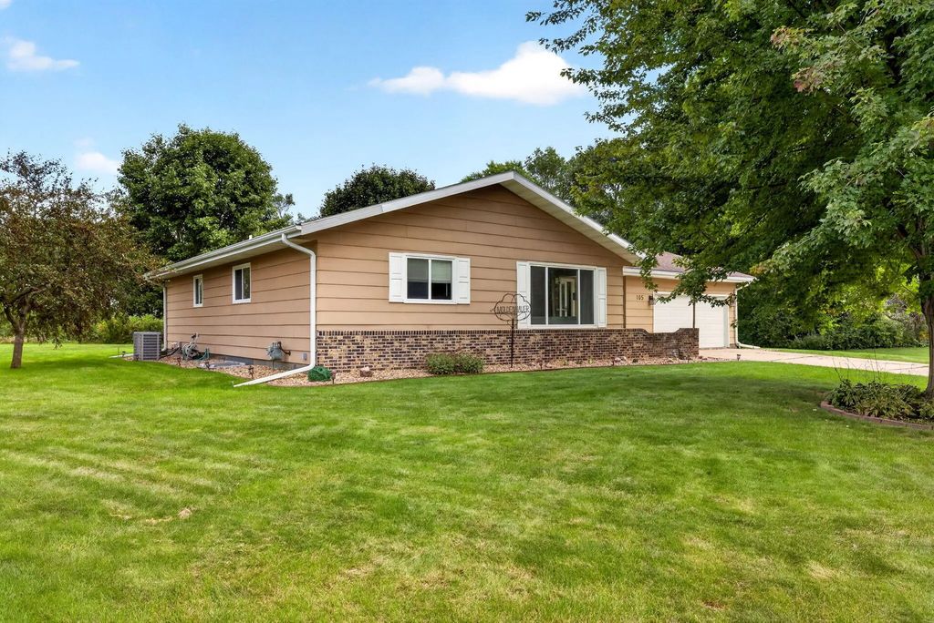 105 Fireside Pl, La Crescent