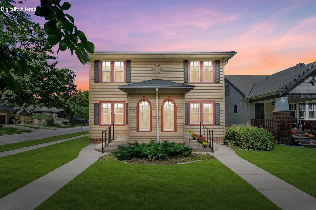 6430 W Wisconsin Ave 6432, Wauwatosa