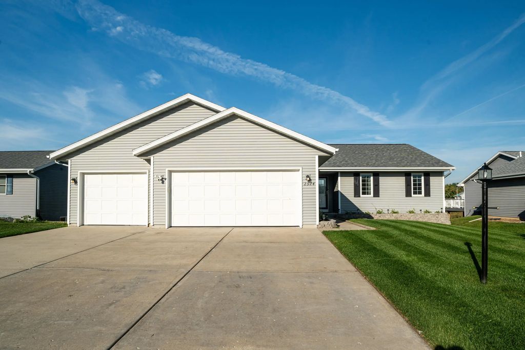 2524 S Terrace St, Janesville
