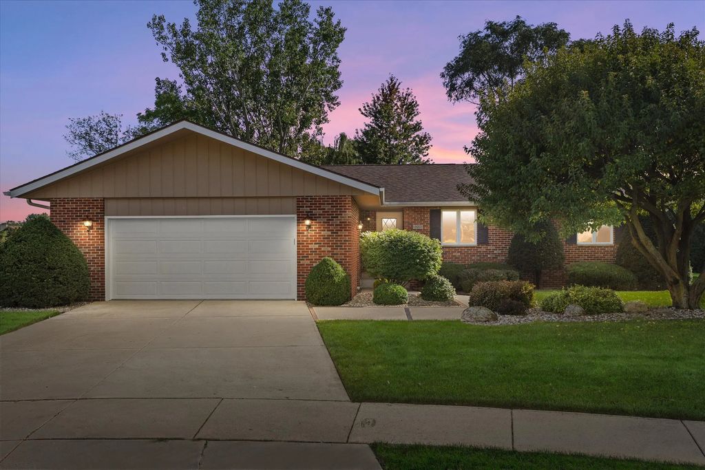 8225 64th Ave, Kenosha