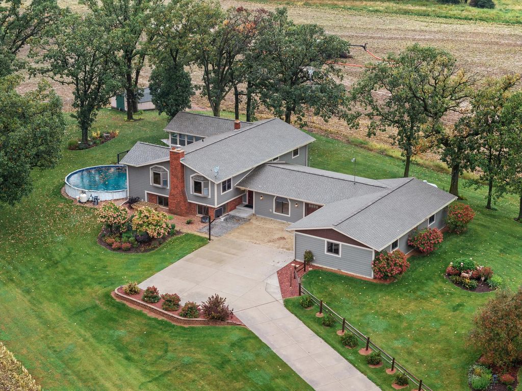 N5748 Metovale Rd, Metomen